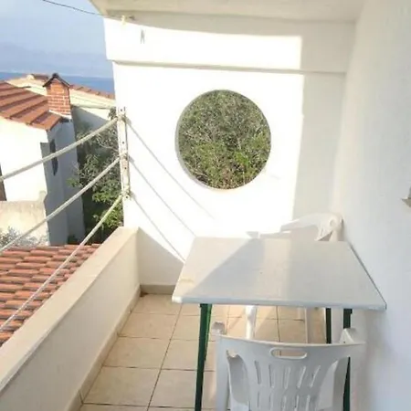 Apartment Vlado - 50m From The Sea